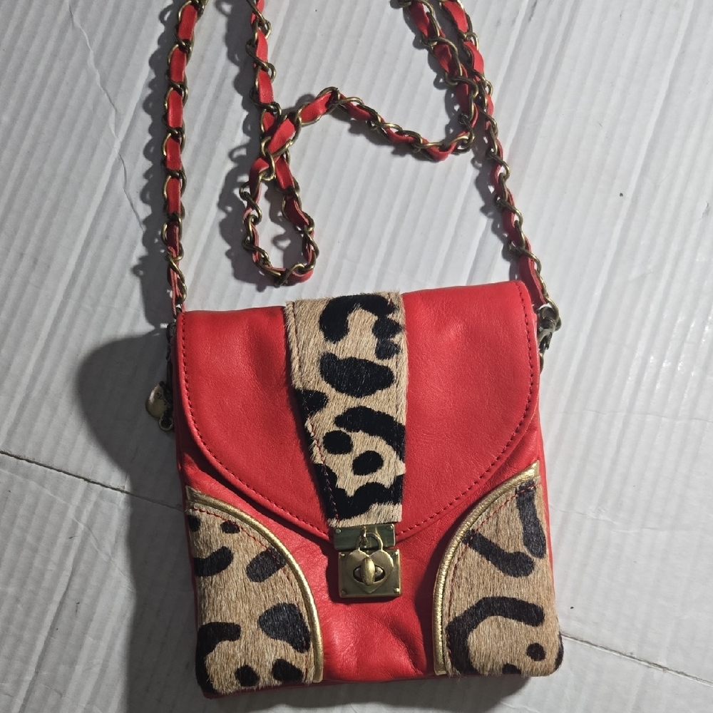 Besha Shoulder Bag